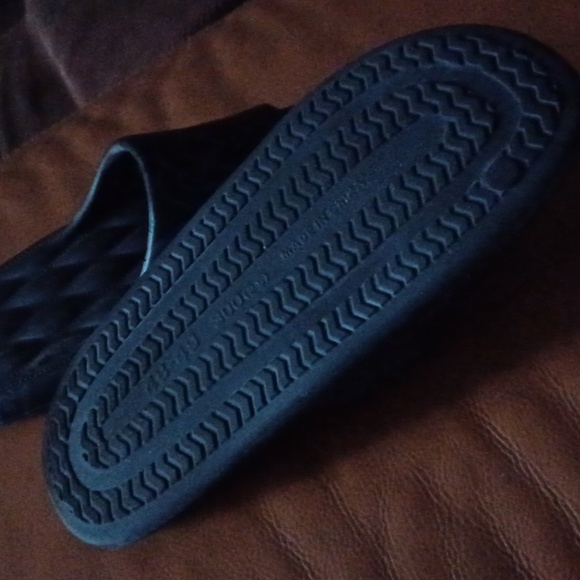 💙🌺Men's Black Slide Sandals - Picture 3 of 7